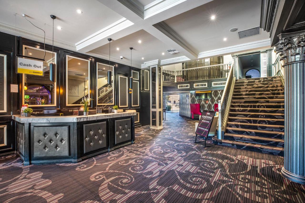 Nightcap At Skyways Hotel Melbourne Exterior foto