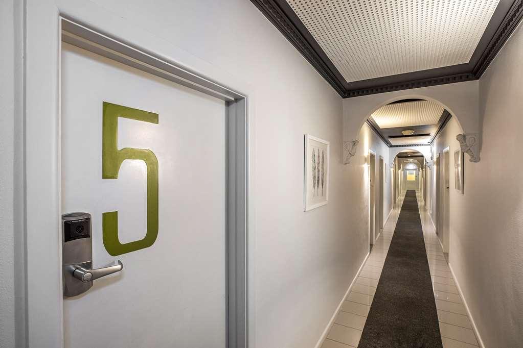 Nightcap At Skyways Hotel Melbourne Quarto foto
